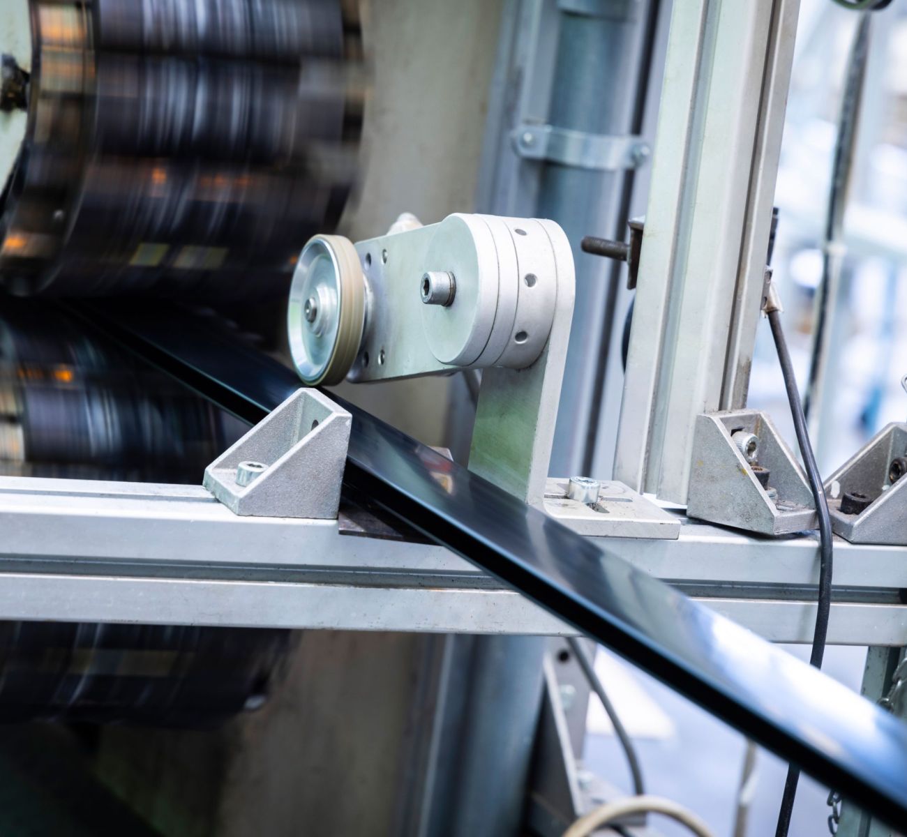 estrusione scaled 23000387